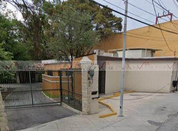 Avenida Jose Vasconcelos, Col. Santa Engracia. Casa uso comercial en venta ideal · Casa con Uso de Suelo en Venta en Santa Engracia