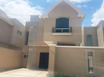Casa Renta de 3 habitaciones · Casa en Renta en Villa Alta