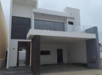 Casa de 3 habitaciones, Mazatlán · Casa en Venta Mazatlan Cercas de La Playa en Fracc. Altabrisa