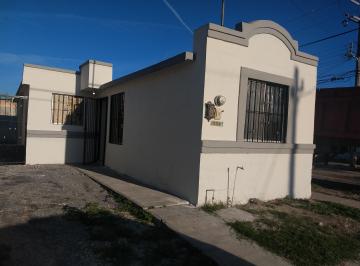 Casa de 2 habitaciones, Reynosa · Vendo Casa Colonia Campestre en Esquina a Espaldas de Hospital Infantil