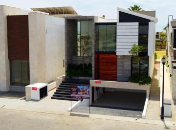 Casa de 5 habitaciones, Mazatlán · Casa en Venta en en Vivar El Cid