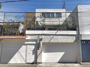 Casa de 3 habitaciones, Coyoacán · Casa en Venta Ubicada en La Col. Coyoacán, Coyoacán.