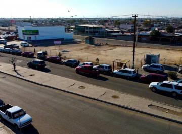 Terreno comercial · 984m² · Se Renta Terreno Sobre Calz. Rosa del Desierto - (4)
