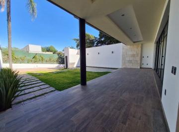 Casa · 379m² · 3 Recámaras · 3 Estacionamientos · Casa en Privada en Delicias Cuernavaca - Ari - 862 - Cp