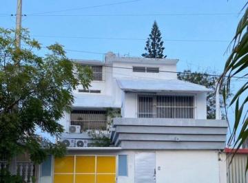 Casa · 168m² · 6 Recámaras · Casa en Venta Recámaras en Planta Baja en Fracc. Virginia. Veracruz, Ver.