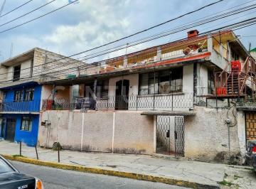 Casa · 525m² · 3 Recámaras · 4 Estacionamientos · Casa en Venta en Av Coatepec 84, San Bartolomé Coatepec, Huixquilucan