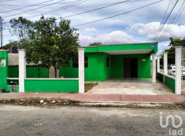 Casa · 310m² · 3 Recámaras · 1 Estacionamiento · Casa en Venta en Merida, en Esquina, Zona Oriente, Frac. Nueva Pacaptún