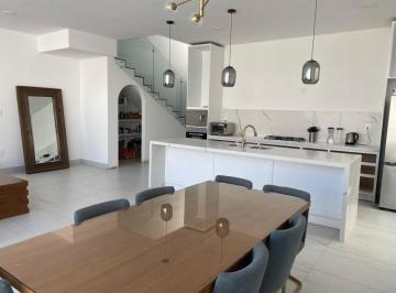Casa de 4 habitaciones, Mazatlán · Casa en Venta en La Marina Paraiso Marina