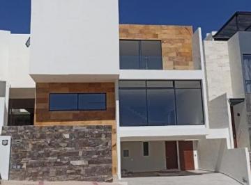 Casa de 3 habitaciones, San Luis Potosí · Casa en Venta en Club de Golf La Loma Luis Potosí
