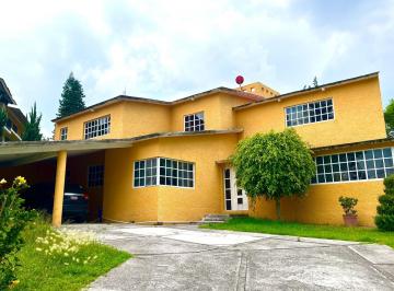 Casa · 486m² · 3 Recámaras · 6 Estacionamientos · Casa en Venta en Cuautitlán Izcalli - (4)