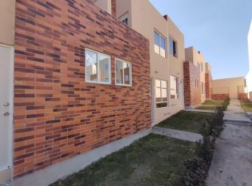 Casa en condominio · 65m² · 3 Recámaras · 1 Estacionamiento · Estrene