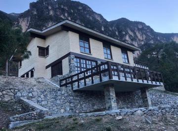 Quinta · 498m² · 4 Recámaras · 12 Estacionamientos · Quinta en Venta Laguna de Sanchez Carretera Nacional