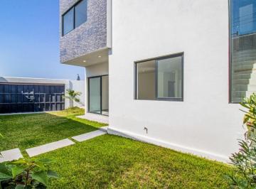 Casa de 3 habitaciones, Emiliano Zapata · Estrene Modernas Casas Solas con Alberca en Lomas Trujillo, Emiliano Zapata.