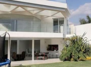 Casa de 5 habitaciones, Cuernavaca · El Mascareño Casa en Zona Dorada con Vigilancia!
