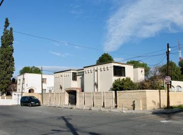 Casa de 3 habitaciones, Saltillo · Casa en Esquina de Antonio Narro y Primo de Verdad