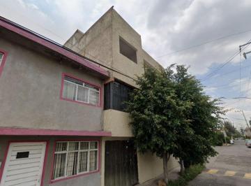 Casa de 5 habitaciones, Gustavo A. Madero · Casa en Venta en San Juan de Aragón I Secc