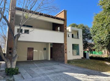 Casa de 3 habitaciones, Saltillo · Excelente Casa en Venta en San Alberto