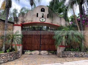 Rancho · 700m² · 3 Recámaras · 17 Estacionamientos · Rancho en Venta en Cieneguilla