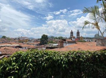 Casa · 320m² · 5 Recámaras · 4 Estacionamientos · Casa en Venta - (4)