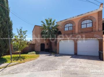 Casa · 353m² · 3 Recámaras · 4 Estacionamientos · Casas en Venta Zona Residencial Campestre Chihuahua