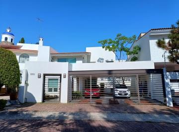 Casa de 4 habitaciones, Zapopan · Residencia en Venta, 450 m² Terreno en Ciudad Bugambilias