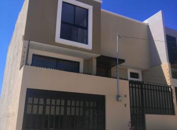 Casa de 3 habitaciones, Chapala · Hermosa Casa en Chapala con Vista $4,400,000
