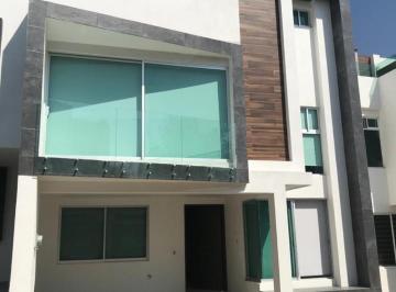 Casa de 5 habitaciones, San Andrés Cholula · Bonita Casa en Renta 4 Recámaras Lomas de Angelópolis Zona Azul