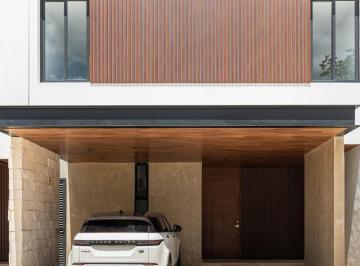Casa en condominio · 262m² · 3 Recámaras · 2 Estacionamientos · Casa en Venta de 3 Recámaras en Privada con Amenidades Al Norte de La Ciudad