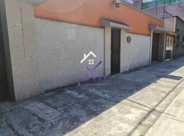 Casa · 410m² · 4 Recámaras · 5 Estacionamientos · Del Carmen, Excelente Casa en Venta