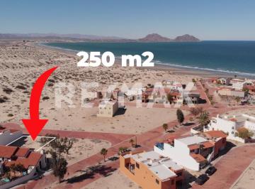 Terreno / Lote · 250m² · Venta de Terreno con Espectacular Vista Al Mar de Cortes en Fracc. "La Hacienda" en San Felipe, B. C