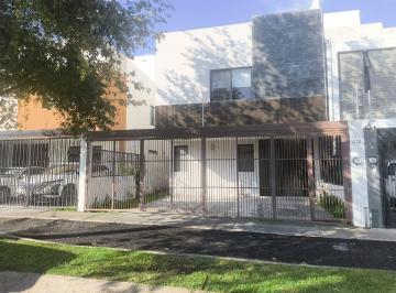 Casa de 4 habitaciones, Zapopan · Casa Renta Bosques Vallarta Solares