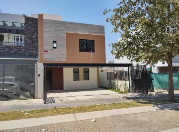 Casa de 4 habitaciones, Zapopan · Casa Renta Bosques Vallarta Solares