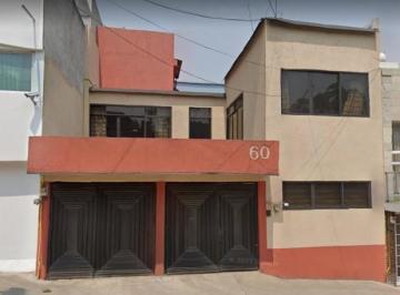 Casa de 4 habitaciones, Miguel Hidalgo · Gran Oportunidad Para Adquirir un Inmueble en Irrigación
