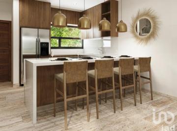 Casa · 161m² · 3 Recámaras · 2 Estacionamientos · Casa de 3 Recamaras en Venta en Residencial Arbolada Benito Juárez Quintana Roo
