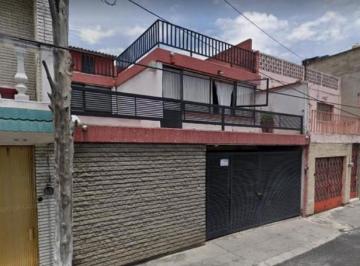 Casa de 4 habitaciones, Coyoacán · Casa en Venta en Coyoacán