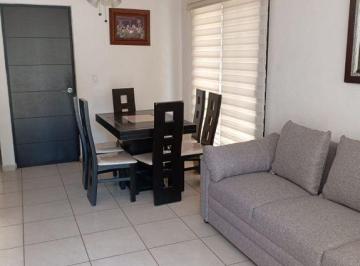 Casa en condominio · 90m² · 3 Recámaras · 1 Estacionamiento · Renta Casa Amueblada Muy Bien Equipada