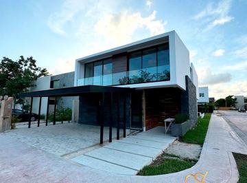 Casa de 4 habitaciones, Benito Juárez · Casa en Venta en Residencial Lagos del Sol.