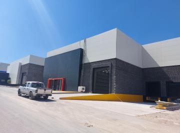 FRENTE · Nave Industrial de 2,910 m², en Renta o Venta