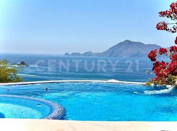 Casa · 617m² · 5 Recámaras · 5 Estacionamientos · Casa en Venta con Vista Al Mar en Península de Santiago, Manzanillo.