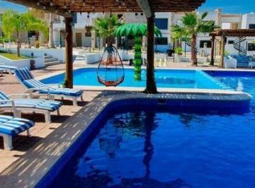 Departamento de 2 habitaciones, Mazatlán · Departamento en Venta en Mazatlán en Azul Marino Cerca de La Playa!