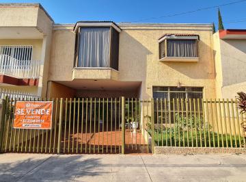 Casa de 6 habitaciones, Guadalajara · Oportunidad Se Vende Casa en Colinas de La Normal