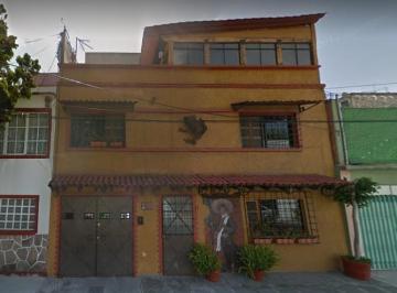 Casa de 6 habitaciones, Benito Juárez · Casa en Venta en Benito Juárez