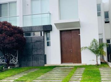 Casa de 3 habitaciones, Querétaro · Casa en Renta en El Refugio Queretaro