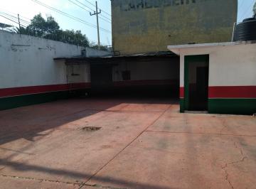 Entrada Dr. José Ma. Vértiz · Rento Terreno