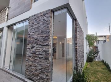 Casa de 3 habitaciones, Zapopan · Casa en Renta Los Robles Al Pie de Bosque Coto Bonsái Estudio, Estar de Tv. Zapopan