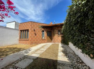 Casa de 2 habitaciones, Tequisquiapan · Casa en Venta en Tequisquiapan, Querétaro
