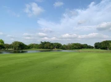 Terreno / Lote · 816m² · Terreno en Venta en Privada Tumin Dentro del Yucatan Country Club - (4)