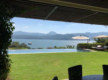 Casa de 5 habitaciones, Valle de Bravo · Venta Residencia Valle de Bravo en El Lago