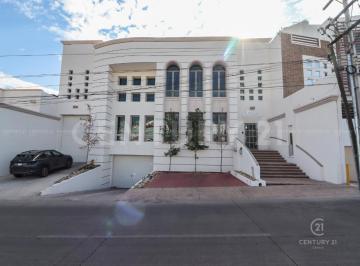 Oficina · 275m² · 20 Estacionamientos · Oficina en Renta en Residencial Cumbres