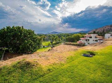 Terreno / Lote · 4400m² · Terreno Junto Al Fairway con Vista Al Lago